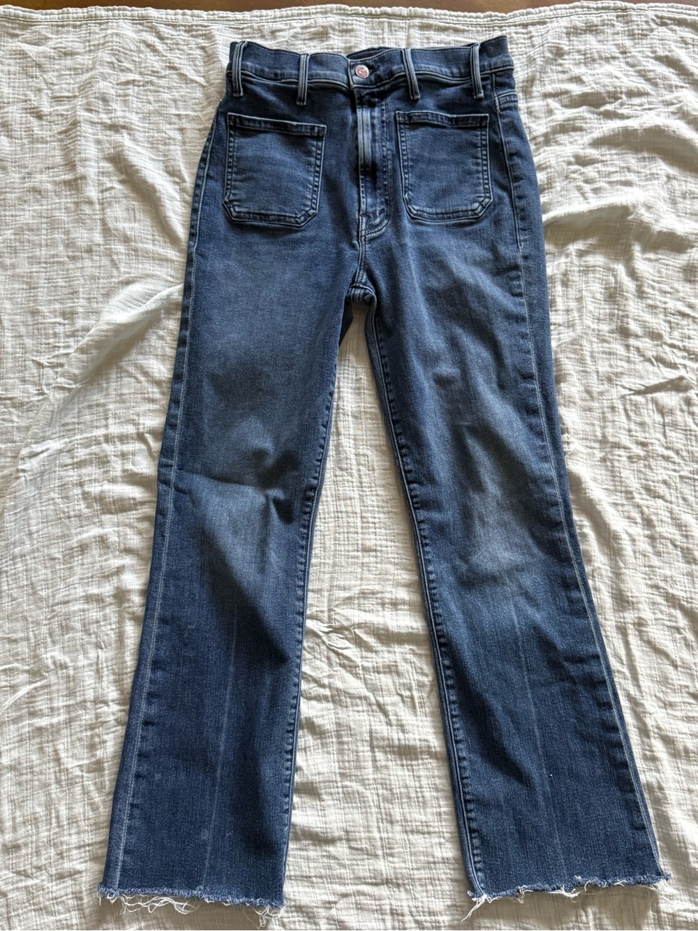 MOTHER Hustler patch pocket fray ankle jeans 
Out for the evening - Picture 5 of 10